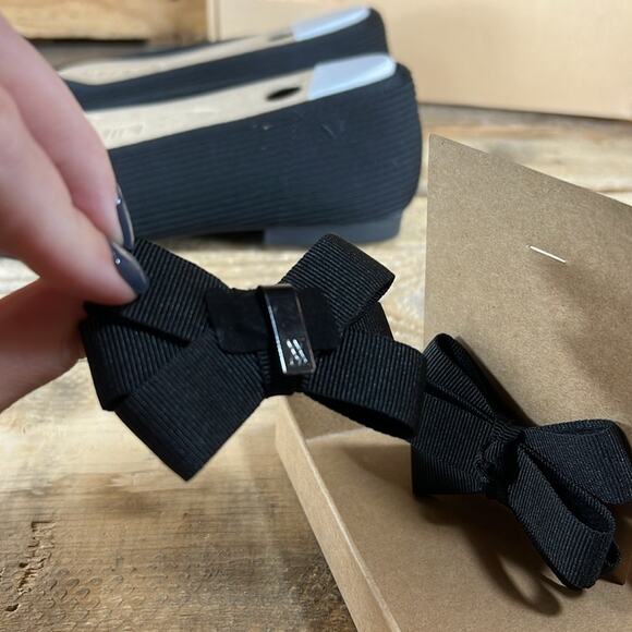 Vivaia Women's Square Toe Flats with removable Bows - Black Webbing - 41 - New - Picture 2 of 10